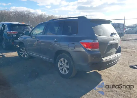 2011 Toyota Highlander Base V6 from USA, damaged, VIN 5TDBK3EH8BS057968